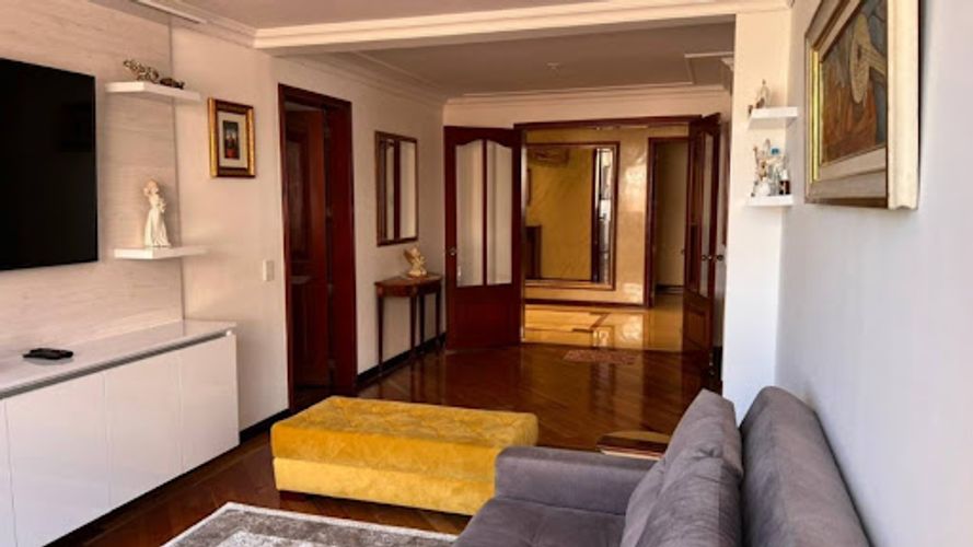 Apartamento de 3 alcobas en venta en La Calleja, Bogotá, 246 m² · foto 12 de 24