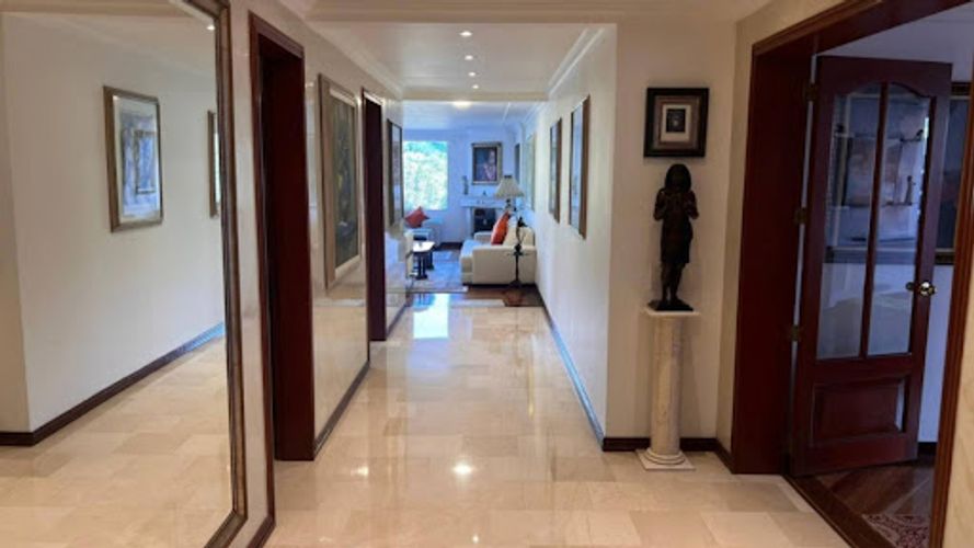 Apartamento de 3 alcobas en venta en La Calleja, Bogotá, 246 m² · foto 13 de 24