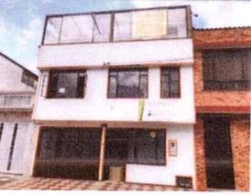 Casa de 5 alcobas en venta en Castilla, Bogotá, 154 m² · foto 13 de 24