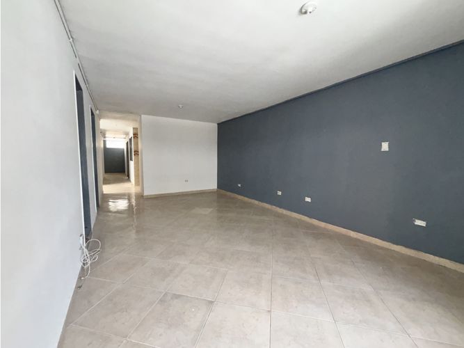Casa de 11 alcobas en venta en Manila, Medellín, 280 m² · foto 14 de 24