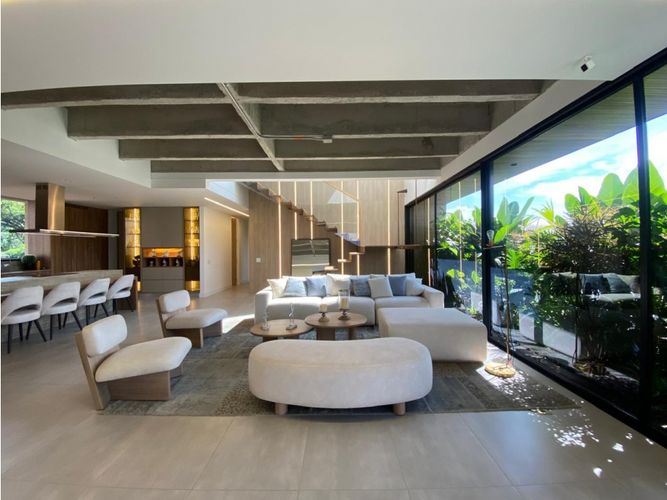 Apartamento de 3 alcobas en venta en Los Balsos, Medellín, 460 m² · foto 2 de 11