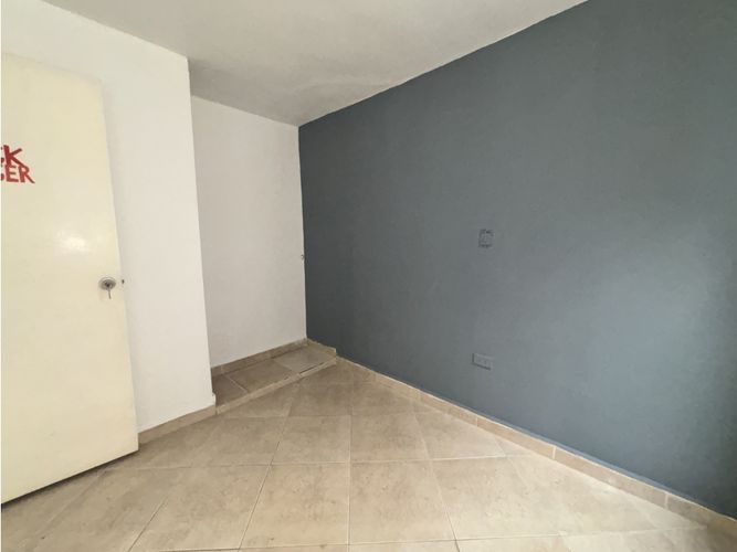 Casa de 11 alcobas en venta en Manila, Medellín, 280 m² · foto 16 de 24