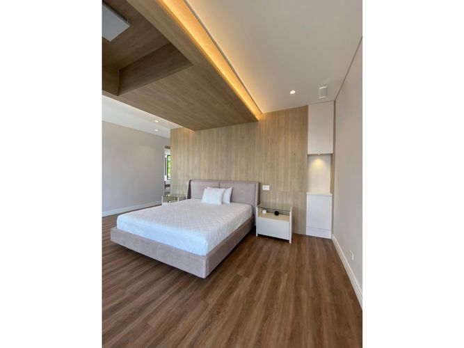 Apartamento de 3 alcobas en venta en Los Balsos, Medellín, 460 m² · foto 8 de 11