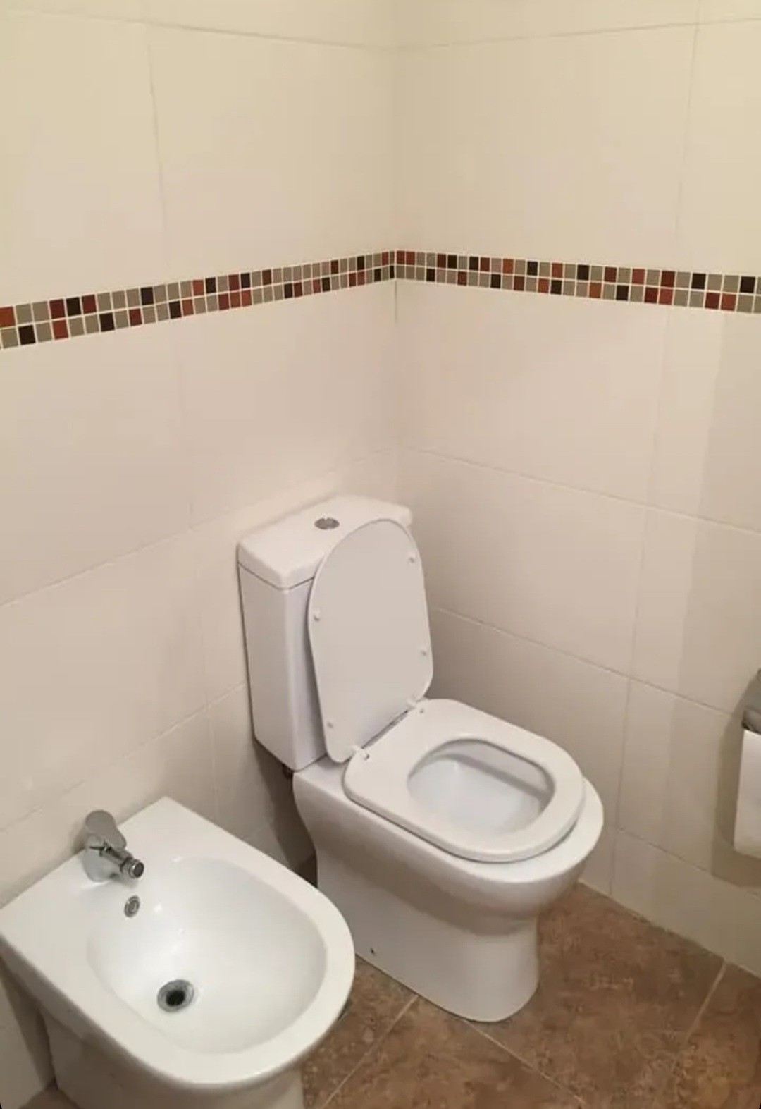 Exclusivo apartamento de 1 dormitorio en alquiler en el corazón del Centro, a pasos de Rambla Sur y Plaza Independencia, ideal para disfrutar de la vida urbana. · Foto 9