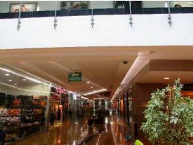 Local en venta en Altos Del Poblado, Bello, 66 m² · foto 2 de 9