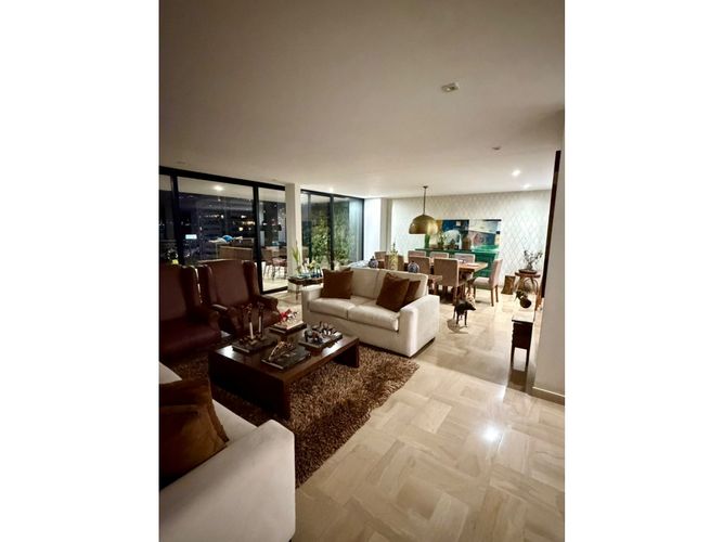 Apartamento de 4 alcobas en venta en Normandia, Cali, 280 m² · foto 2 de 9
