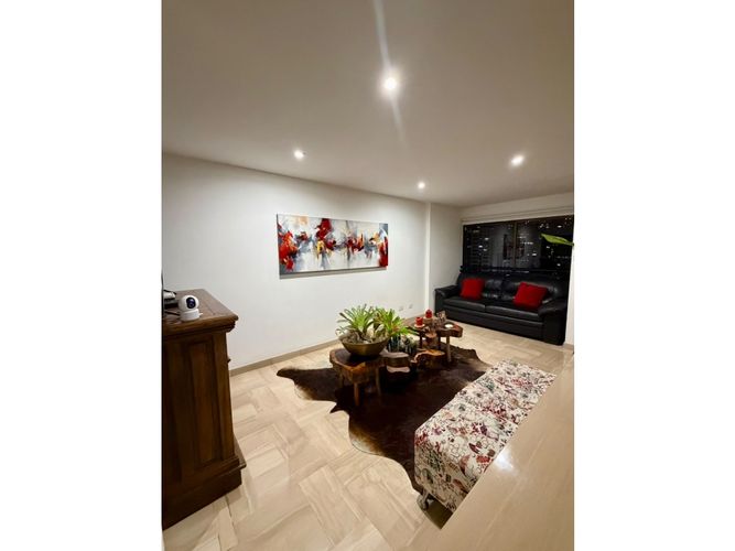 Apartamento de 4 alcobas en venta en Normandia, Cali, 280 m² · foto 8 de 9