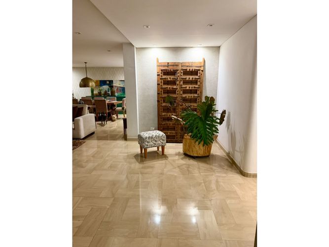 Apartamento de 4 alcobas en venta en Normandia, Cali, 280 m² · foto 9 de 9