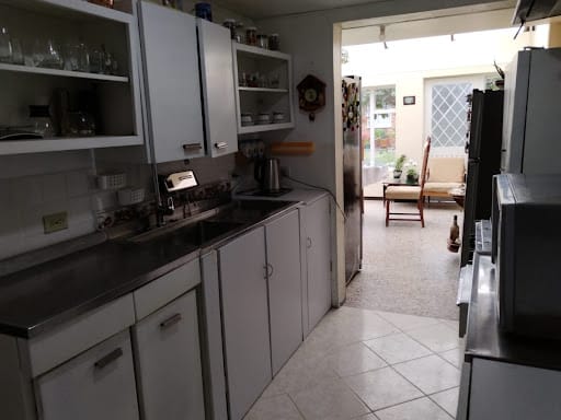 Casa de 3 alcobas en venta en San Martin, Bogotá, 311 m² · foto 6 de 24