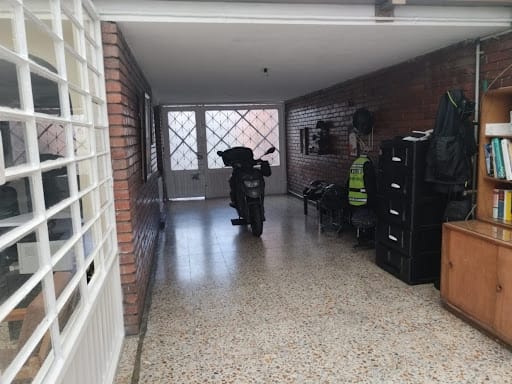 Casa de 3 alcobas en venta en San Martin, Bogotá, 311 m² · foto 18 de 24