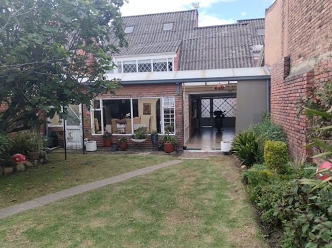 Casa de 3 alcobas en venta en San Martin, Bogotá, 311 m² · foto 21 de 24