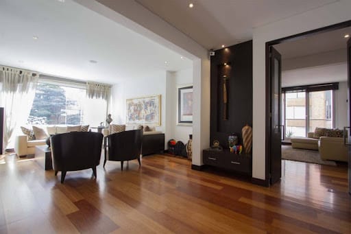 Apartamento de 3 alcobas en venta en Los Rosales, Bogotá, 259 m² · foto 3 de 23