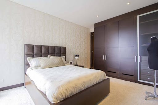 Apartamento de 3 alcobas en venta en Los Rosales, Bogotá, 259 m² · foto 17 de 23