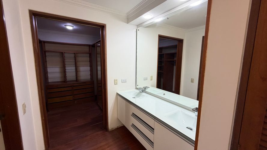 Apartamento de 3 alcobas en arriendo en Escuela De Carabineros, Bogotá, 120 m² · foto 9 de 20