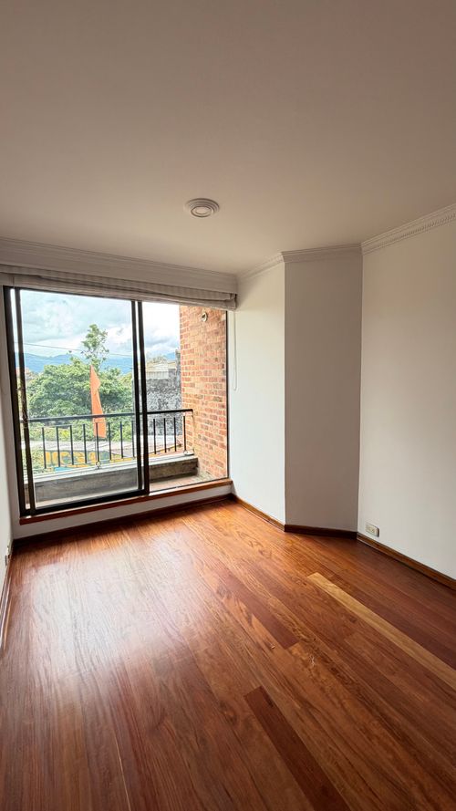 Apartamento de 3 alcobas en arriendo en Escuela De Carabineros, Bogotá, 120 m² · foto 10 de 20