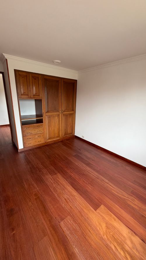 Apartamento de 3 alcobas en arriendo en Escuela De Carabineros, Bogotá, 120 m² · foto 19 de 20