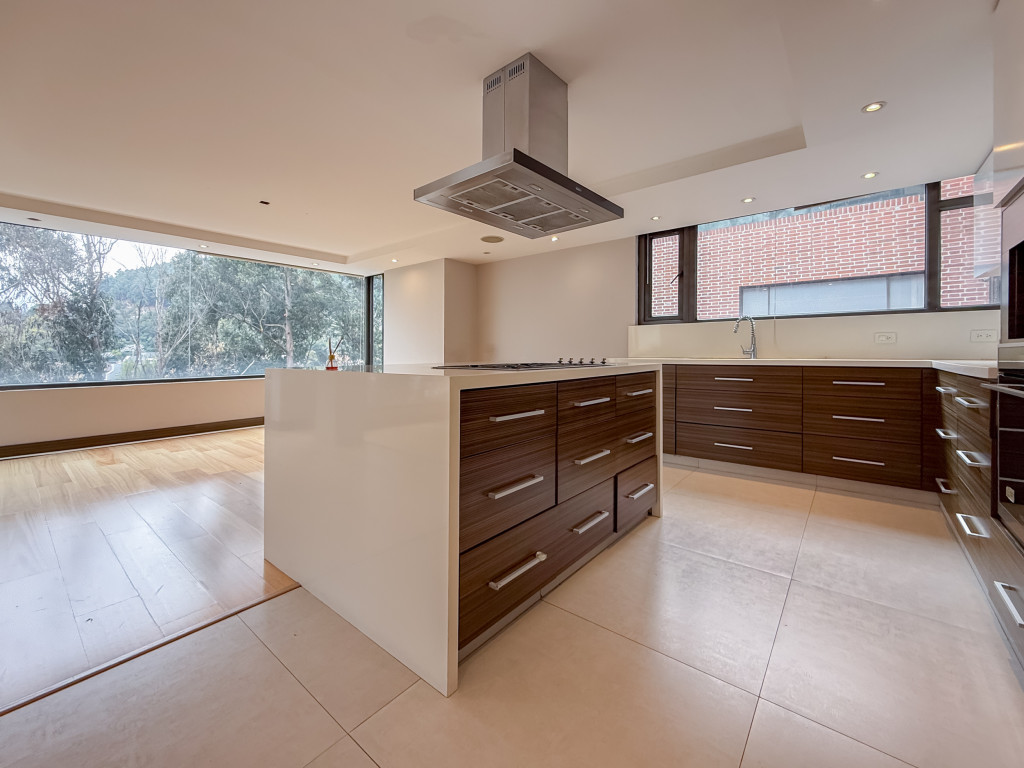 Apartamento en venta en Chicó Alto, Bogotá · foto 7 de 19