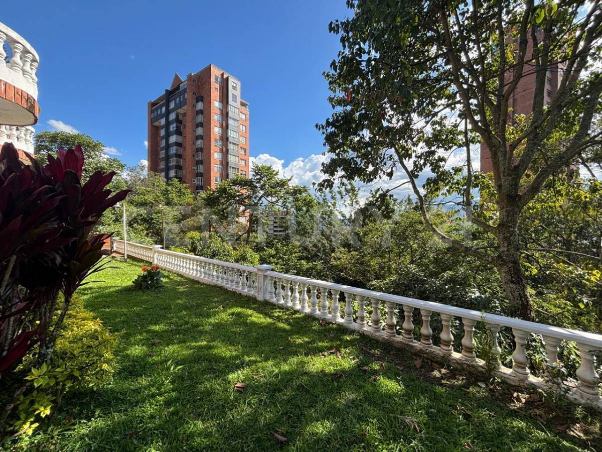 Casa en arriendo en El Poblado, Medellín · foto 20 de 22