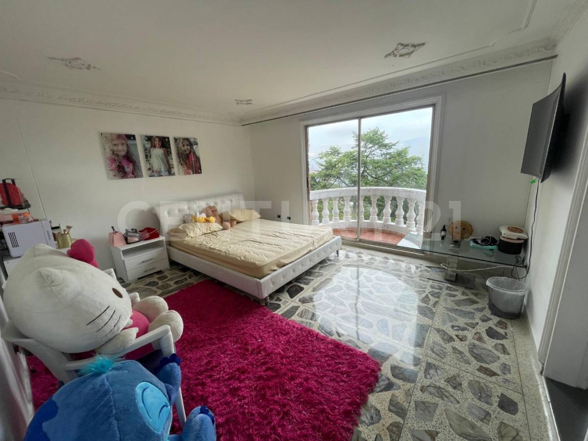 Casa en arriendo en El Poblado, Medellín · foto 21 de 22