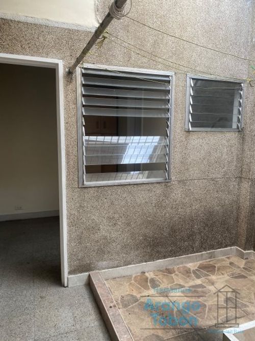 Apartamento de 3 alcobas en venta en Florida Nueva, Medellín, 150 m² · foto 11 de 17