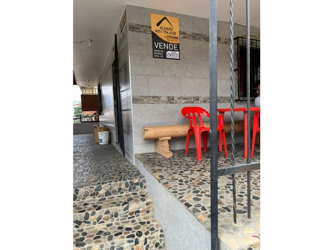 Local en venta en Las Granjas, Medellín, 27 m² · foto 3 de 7