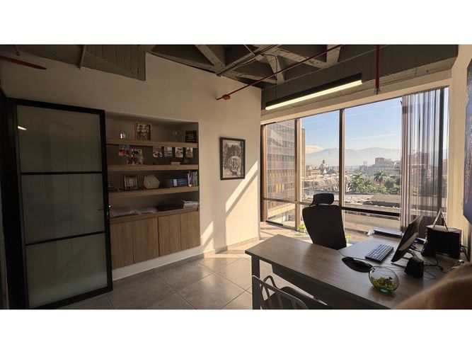 Oficina en venta en La Candelaria, Medellín, 55 m² · foto 2 de 11