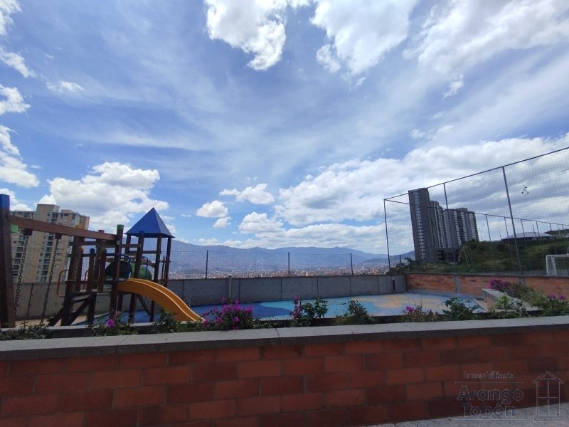 Apartamento en venta en Calasanz, Medellín · foto 17 de 18