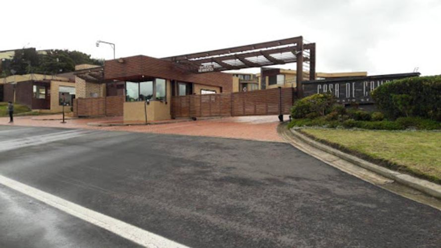 Lote en venta en Paso Real, La Calera, 2407 m² · foto 10 de 10