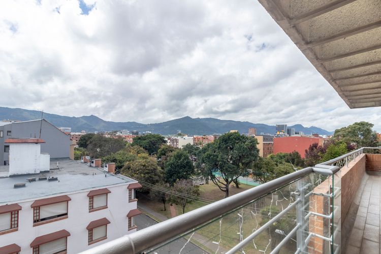Apartamento de 4 alcobas en venta en El Batán, Bogotá, 250 m² · foto 8 de 20