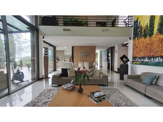 Casa de 4 alcobas en venta en El Tesoro, Medellín, 500 m² · foto 7 de 24