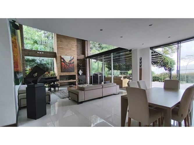 Casa de 4 alcobas en venta en El Tesoro, Medellín, 500 m² · foto 8 de 24