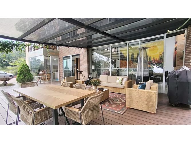 Casa de 4 alcobas en venta en El Tesoro, Medellín, 500 m² · foto 10 de 24