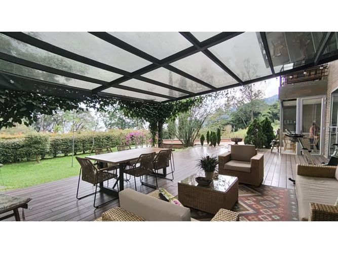 Casa de 4 alcobas en venta en El Tesoro, Medellín, 500 m² · foto 12 de 24