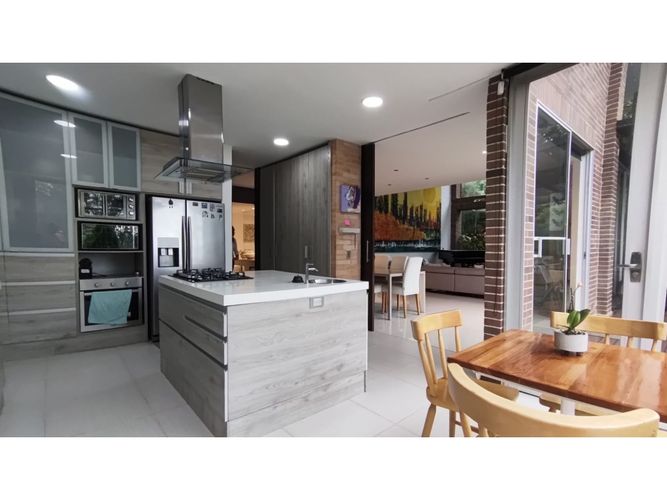 Casa de 4 alcobas en venta en El Tesoro, Medellín, 500 m² · foto 20 de 24