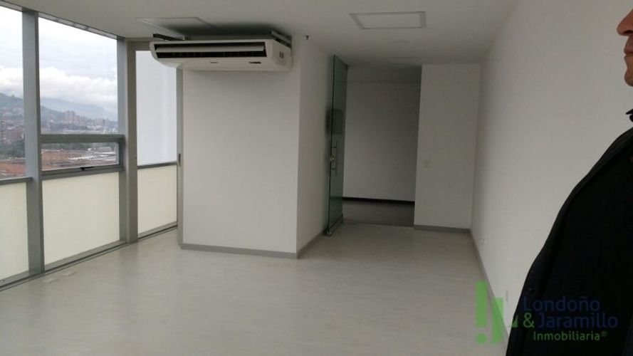Oficina en arriendo en Primavera, Envigado, 37 m² · foto 2 de 10