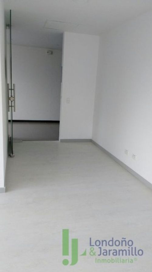 Oficina en arriendo en Primavera, Envigado, 37 m² · foto 5 de 10