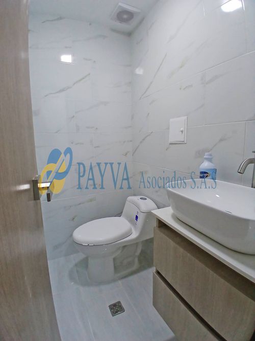 Oficina en arriendo en Villa Nueva, Medellín, 47 m² · foto 5 de 12