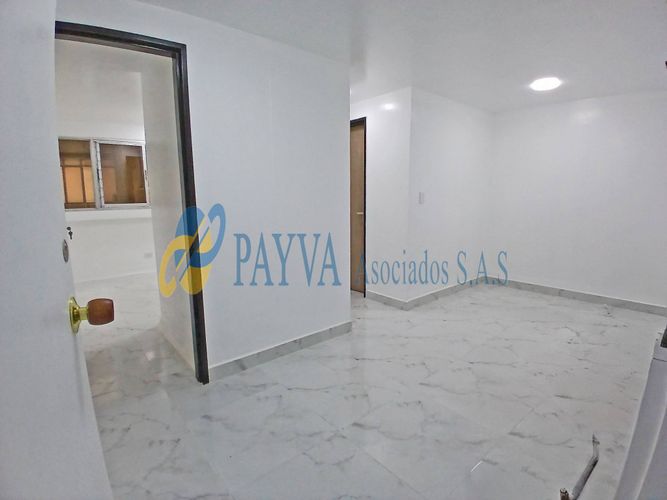 Oficina en arriendo en Villa Nueva, Medellín, 47 m² · foto 3 de 12