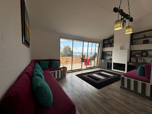 Casa en venta en Cerros De Niza, Bogotá · foto 7 de 24