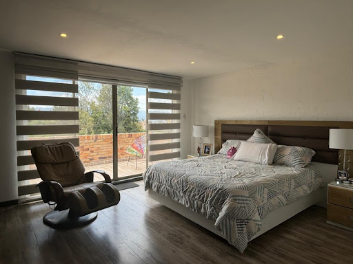 Casa en venta en Cerros De Niza, Bogotá · foto 12 de 24
