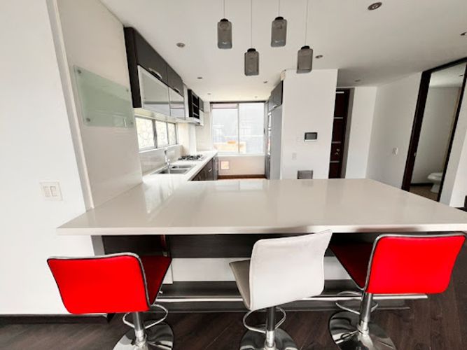 Casa de 4 alcobas en venta en Sotileza, Bogotá, 225 m² · foto 2 de 24