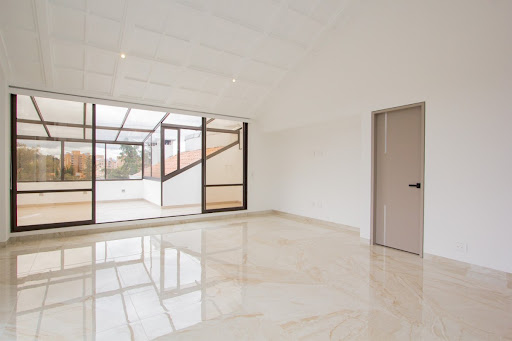 Apartamento en venta en Gratamira, Bogotá · foto 2 de 24