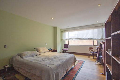 Apartamento en venta en Los Rosales, Bogotá · foto 14 de 24