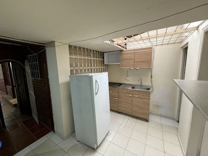 Casa de 6 alcobas en venta en San Martin, Bogotá, 183 m² · foto 17 de 24