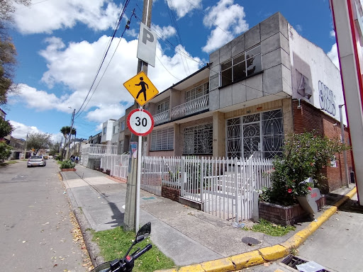 Casa en venta en La Soledad, Bogotá · foto 4 de 24