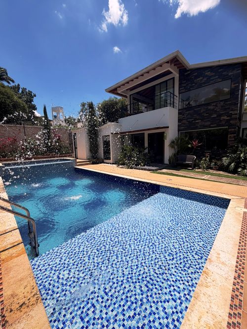 Casa de 4 alcobas en venta en Ruitoque, Piedecuesta, 350 m² · foto 2 de 19