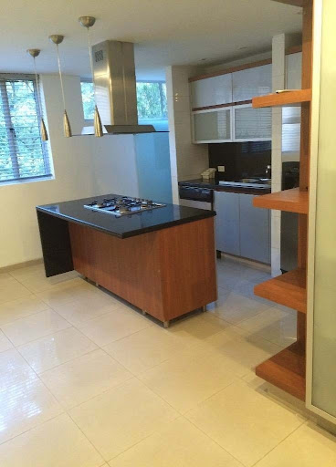 Apartamento en venta en Los Rosales, Bogotá · foto 4 de 13