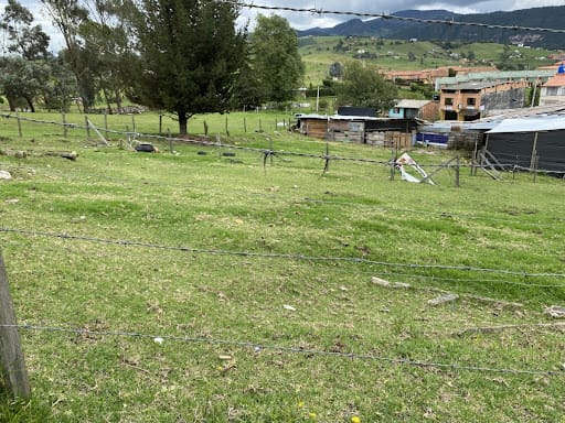 Lote en venta en La Cañada, La Calera, 464 m² · foto 3 de 3