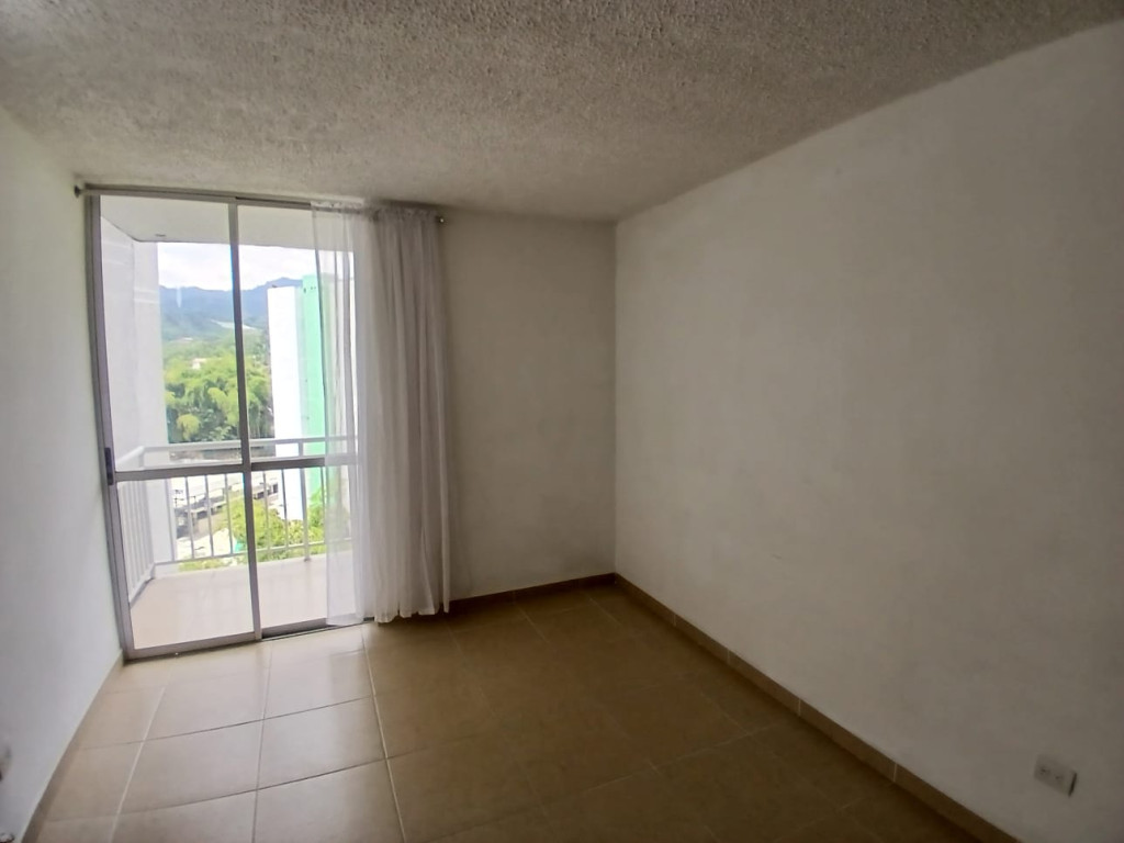Apartamento en venta en Las Violetas, Dosquebradas · foto 2 de 24