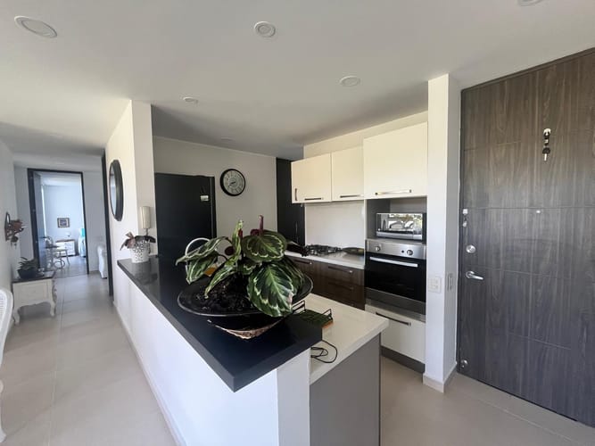 Apartamento de 3 alcobas en venta en Lagos Ii, Floridablanca, 92 m² · foto 2 de 24